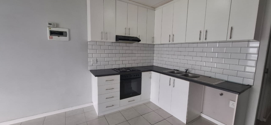 2 Bedroom Property for Sale in Burgundy Estate Western Cape